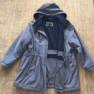 Braetan women’s coat with removable hood, size XL